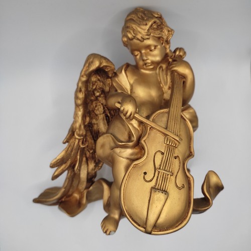 Beautiful gold coloured cherub - beautiful,